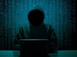 Hackeo en Varela: cuenta vaciada por cibercriminales.