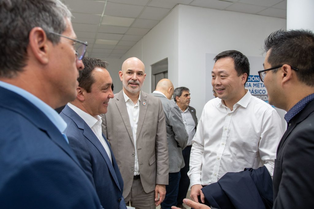 intendente-andres-watson-vicegobernador-zhang-haibo-china-shandong-encuentro-bilateral-florencio-varela