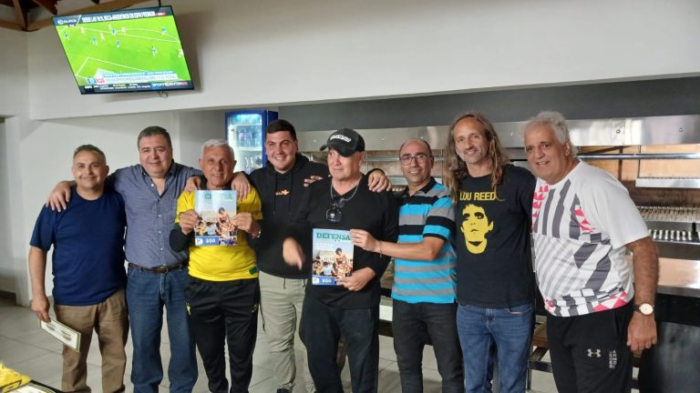 Volvió «Defensa Corazón»: reeditaron en digital la revista histórica del Halcón y la presentaron en el festejo de los campeones del ’85