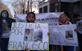 Familiares de Francisco Cruz marcha fiscalía Florencio Varela 2021 justicia caso Cruz