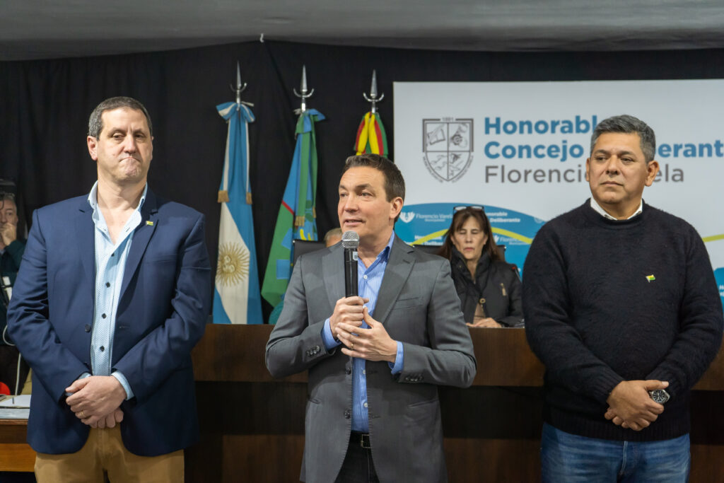 Gustavo Rearte y Andrés Watson en el Parlamento Bonaerense que se realizó en el HCD de Florencio Varela.